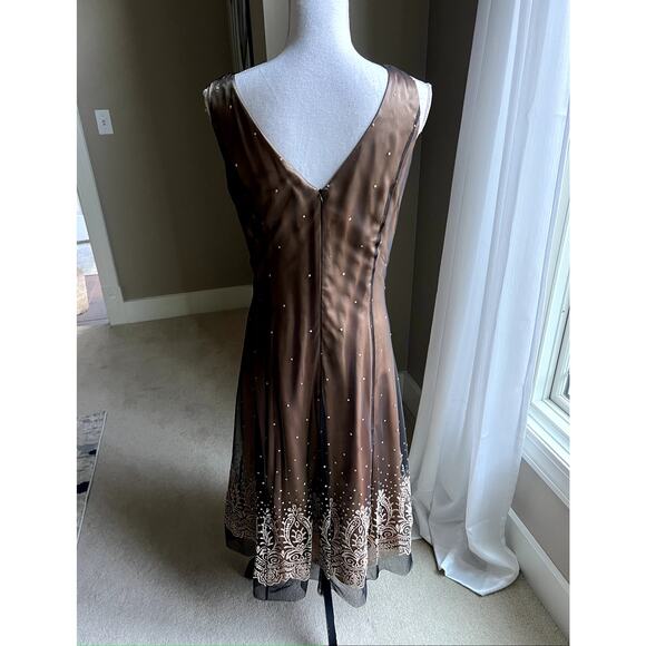 Adrianna Papell Boutique gold overlay cocktail dress size 14w - Picture 4 of 8